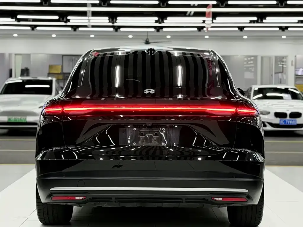 NIO EC6 — фото 8