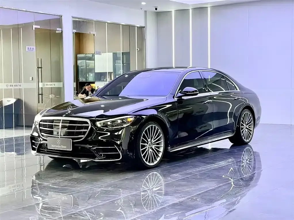 Mercedes-Benz S-Class — фото 1