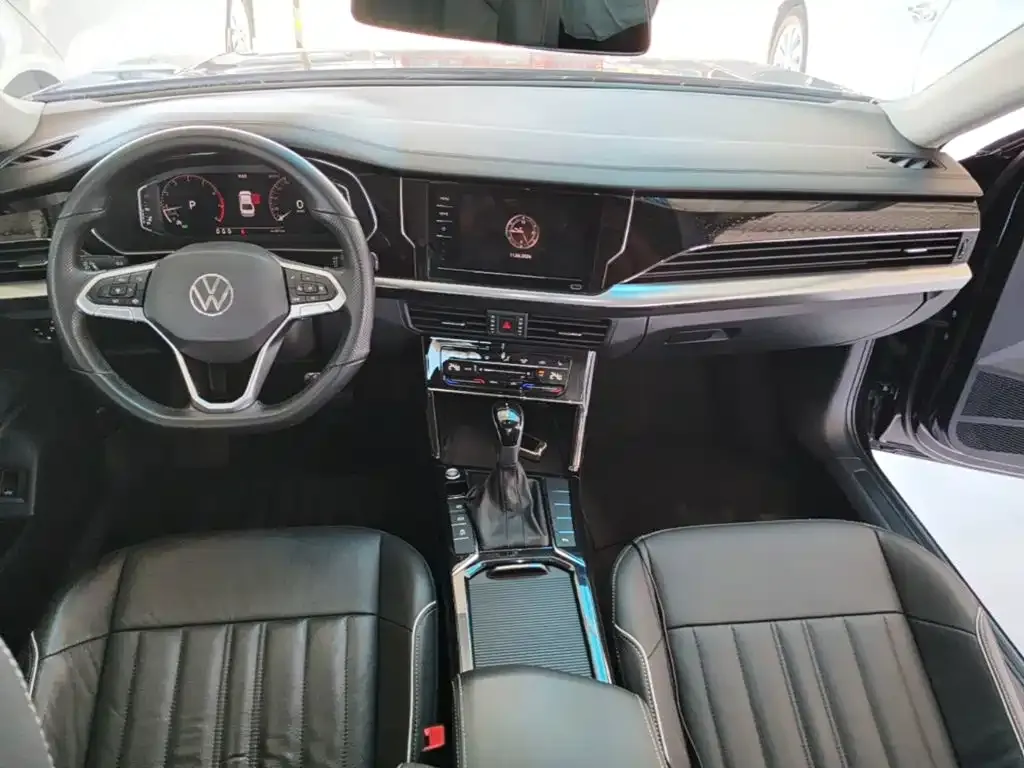 Volkswagen Passat — фото 8