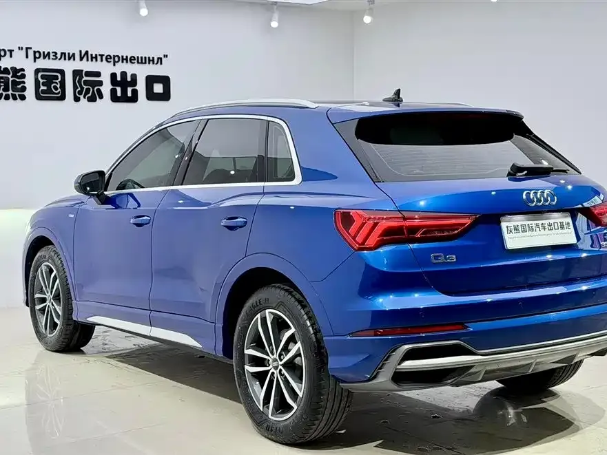 Audi Q3 — фото 7