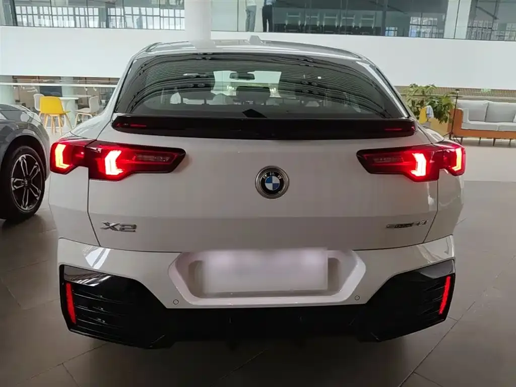 BMW X2 (Import) — фото 8