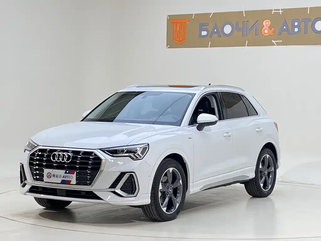 Audi Q3 — фото 1