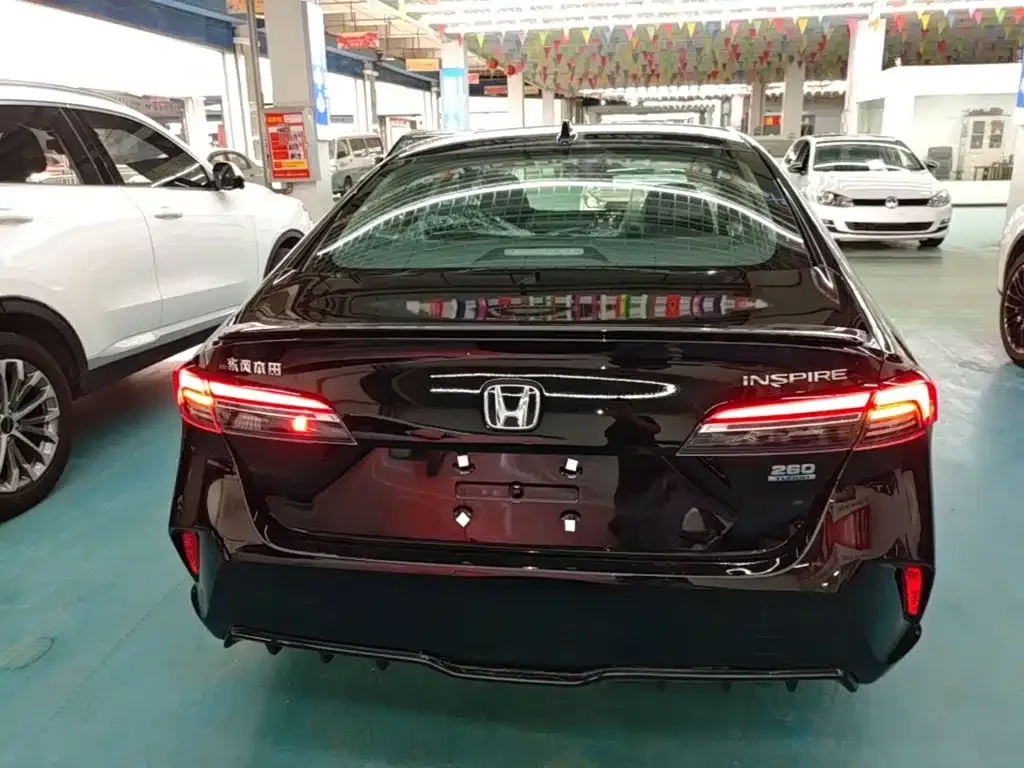 Honda Inspire — фото 10