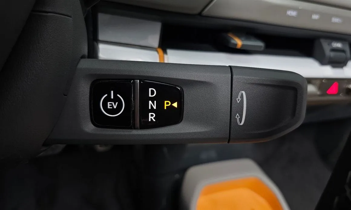 Kia EV3 — фото 3