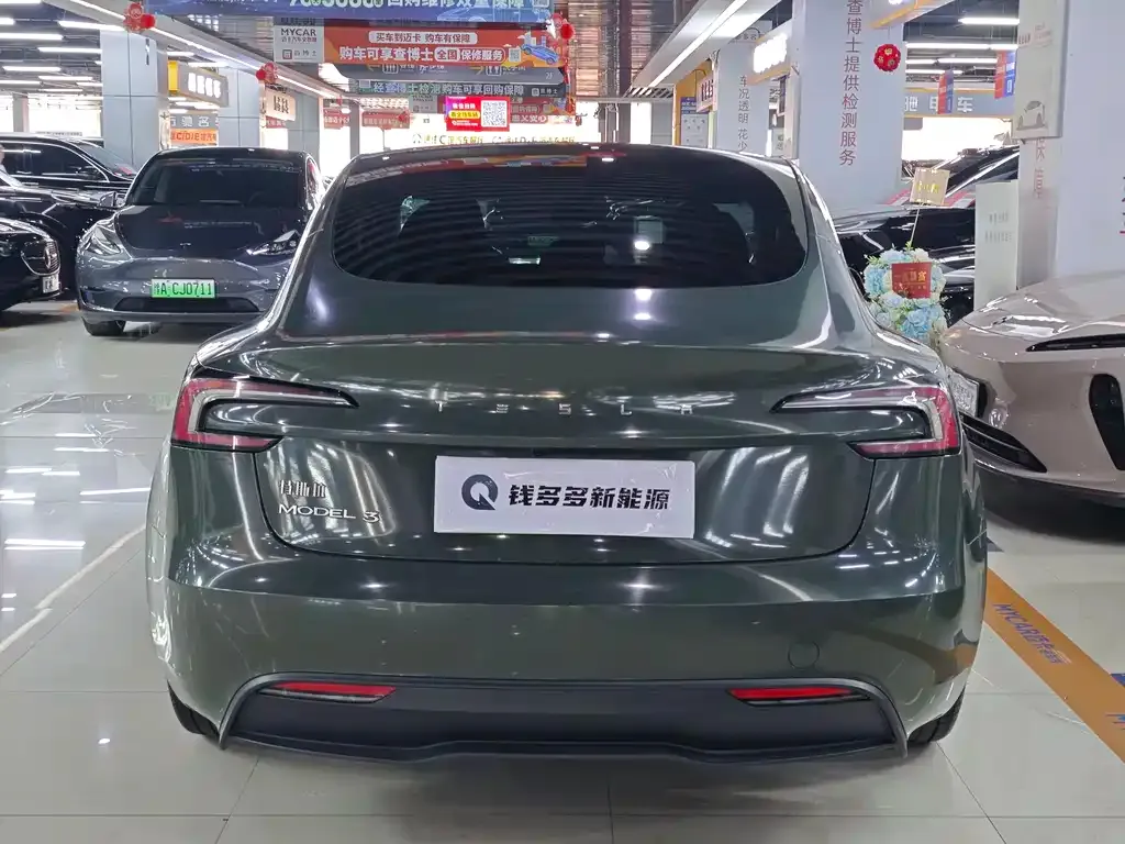 Tesla Model 3 — фото 6