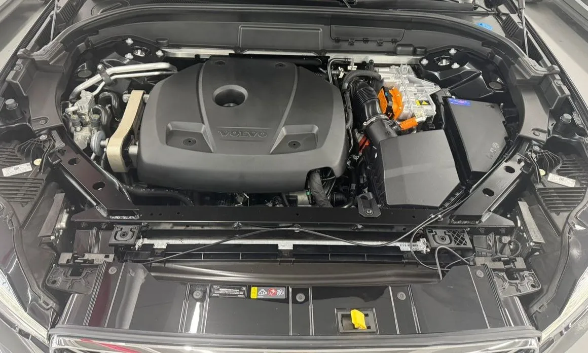 Volvo XC60 2026 из KR, фото 4