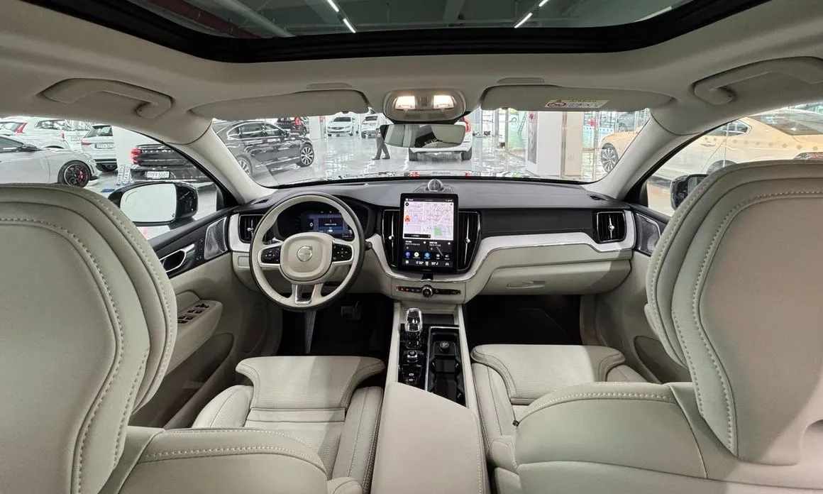 Volvo XC60 2026 из KR, фото 10