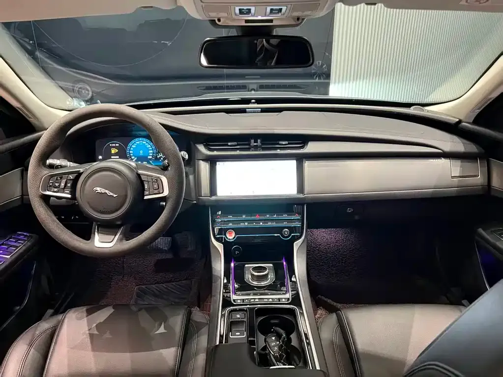 Jaguar XFL 2021 из CN, фото 4