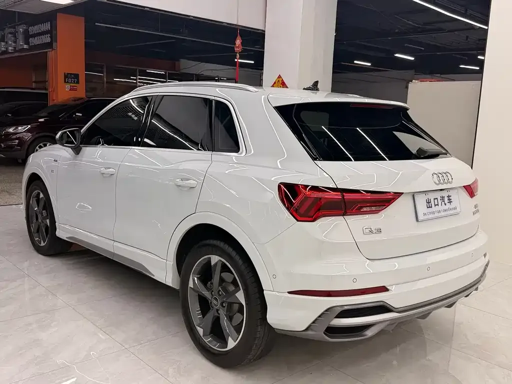 Audi Q3 — фото 3