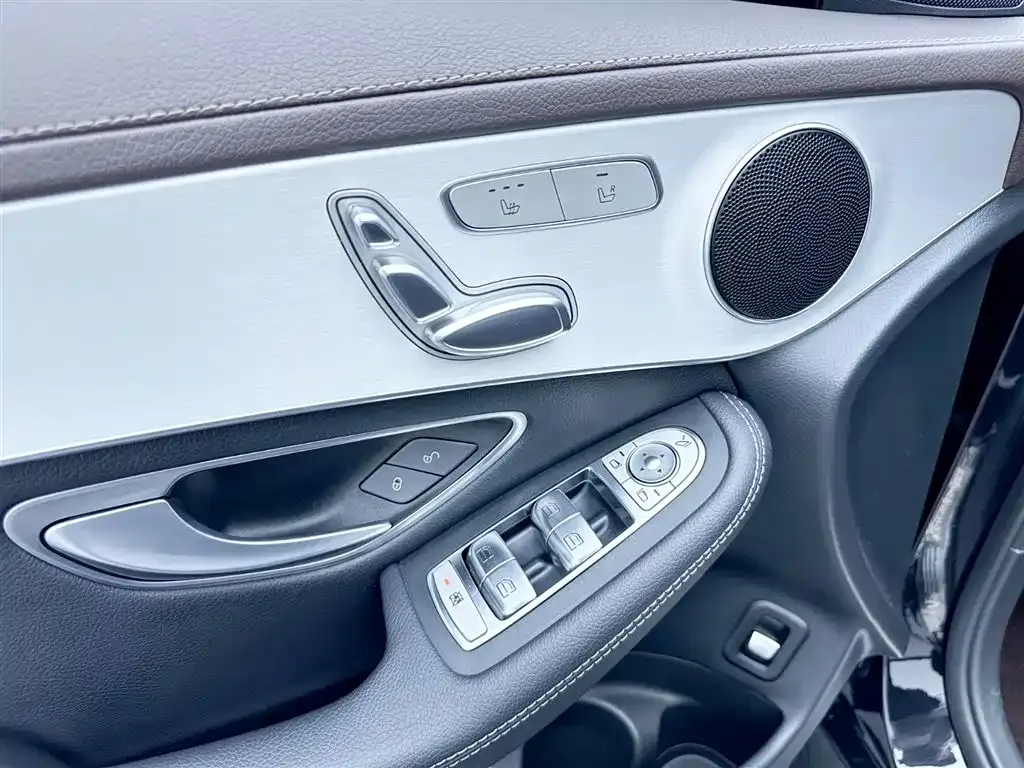 Mercedes-Benz GLC — фото 10