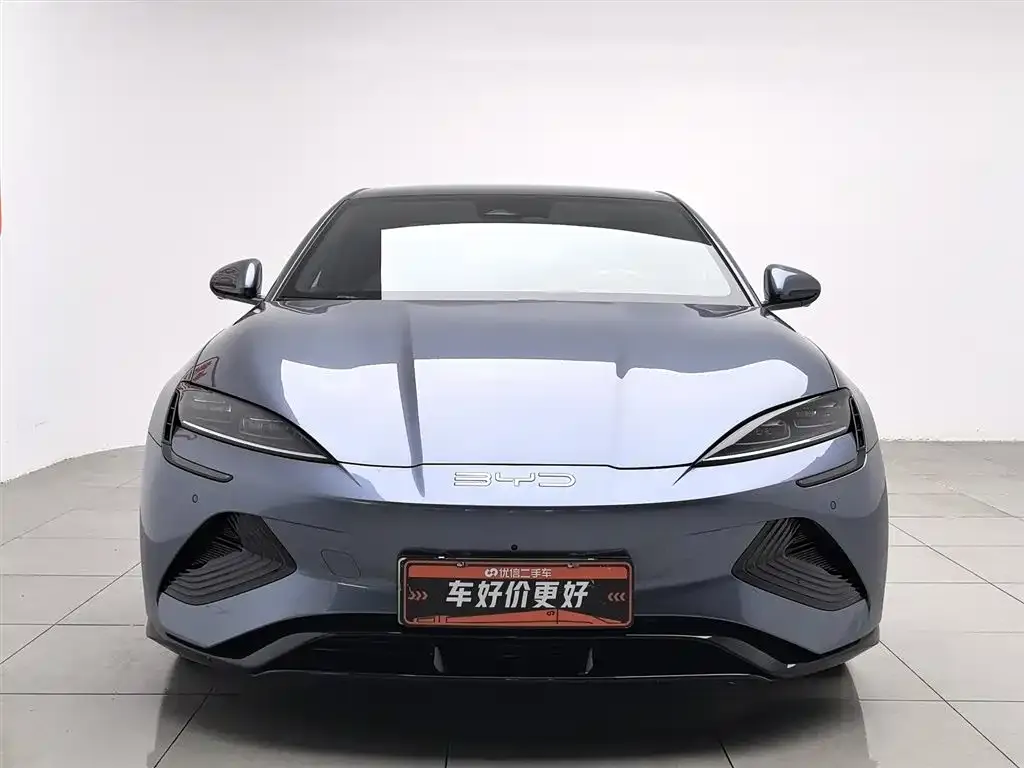BYD Seal — фото 3