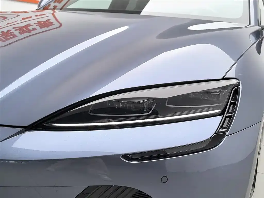 BYD Seal — фото 8