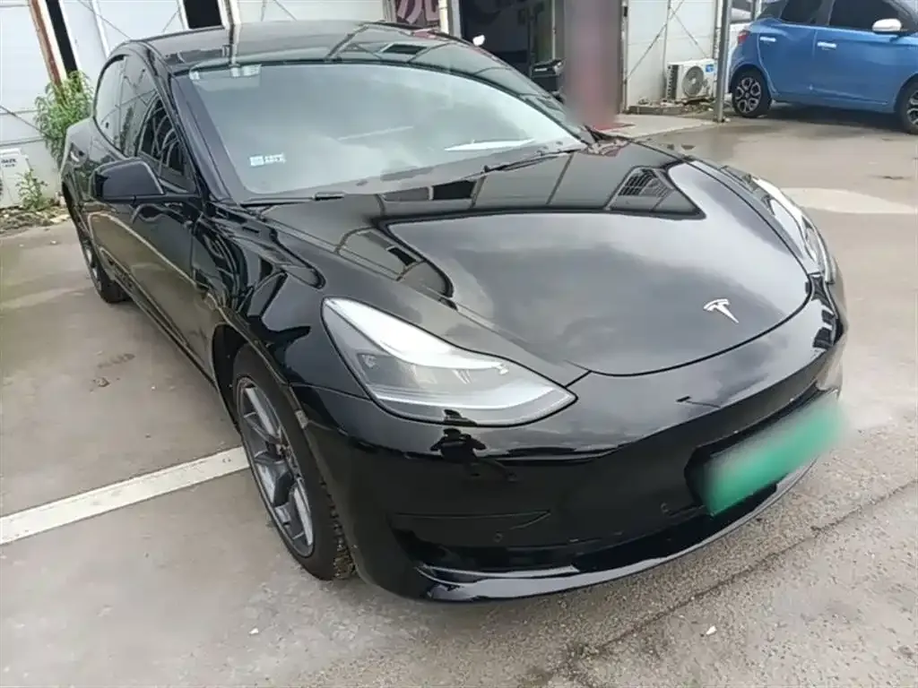 Tesla Model 3 — фото 4