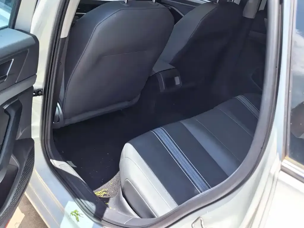 Volkswagen Sagitar 2024 из CN, фото 2
