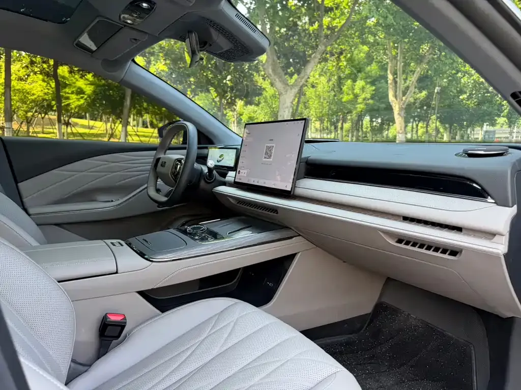 Geely Galaxy Xingyao 8 2025 из CN, фото 5