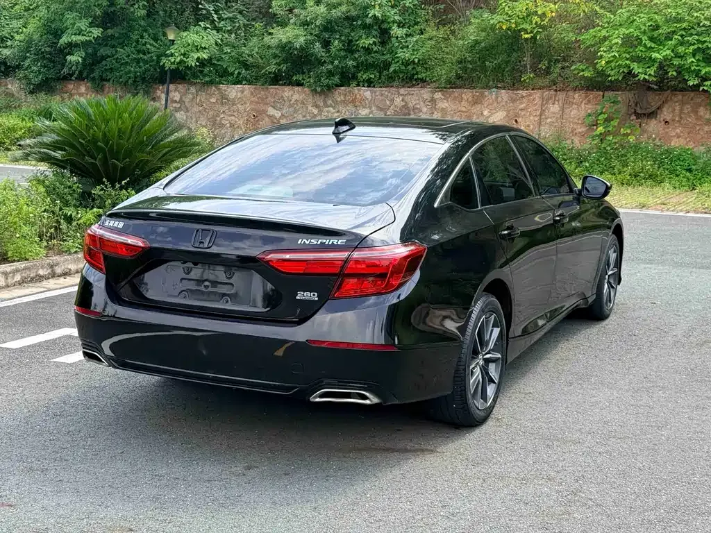 Honda Inspire — фото 9