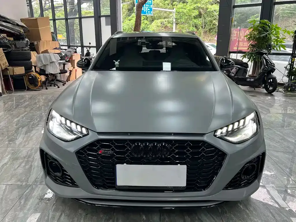 Audi RS 4 2021 из CN, фото 9