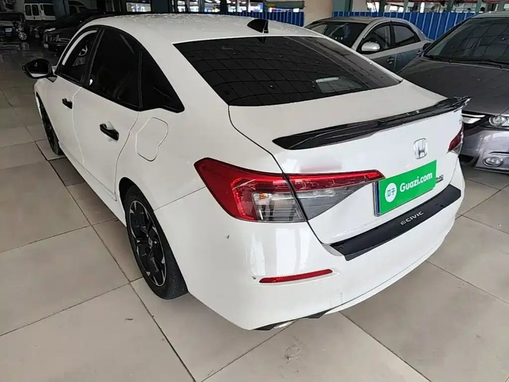 Honda Civic — фото 8