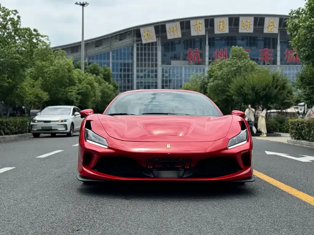 Ferrari F8