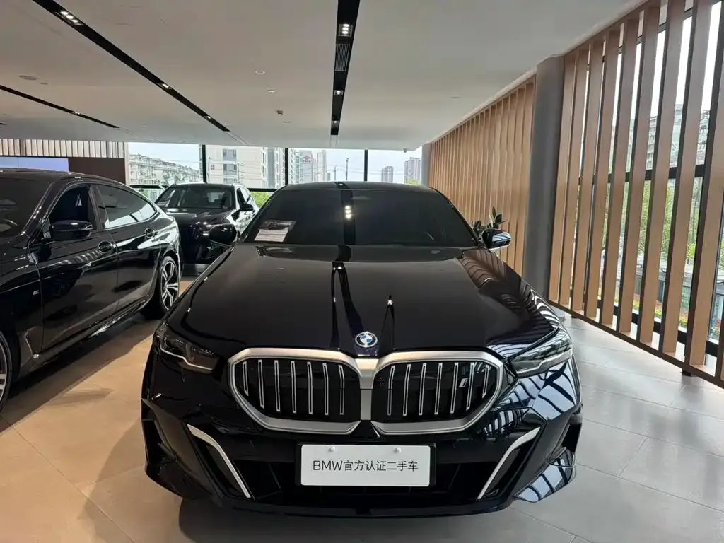 BMW i5 2025 из CN, фото 10