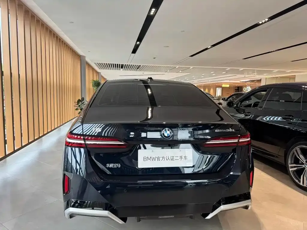 BMW i5 2025 из CN, фото 8