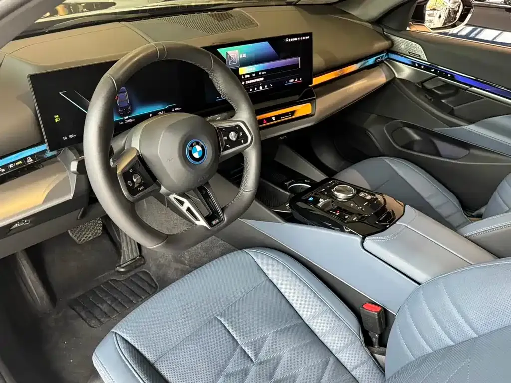 BMW i5 2025 из CN, фото 3