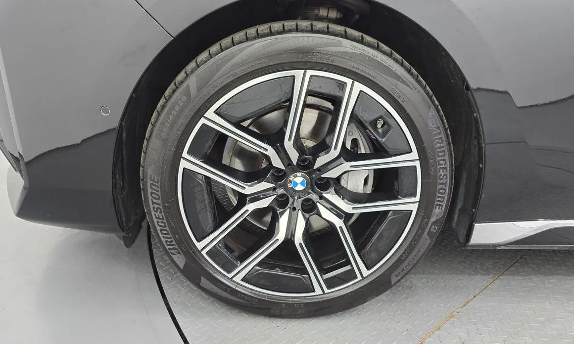 BMW 7-Series 2025 из KR, фото 8