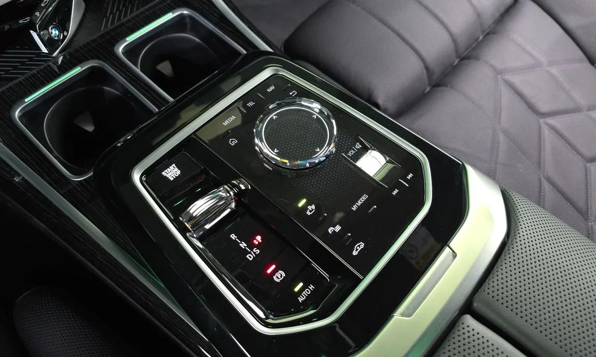 BMW 7-Series 2025 из KR, фото 4