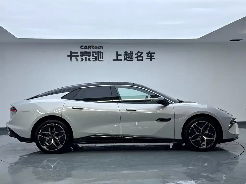 Lotus Emeya 2026 из CN, фото 6
