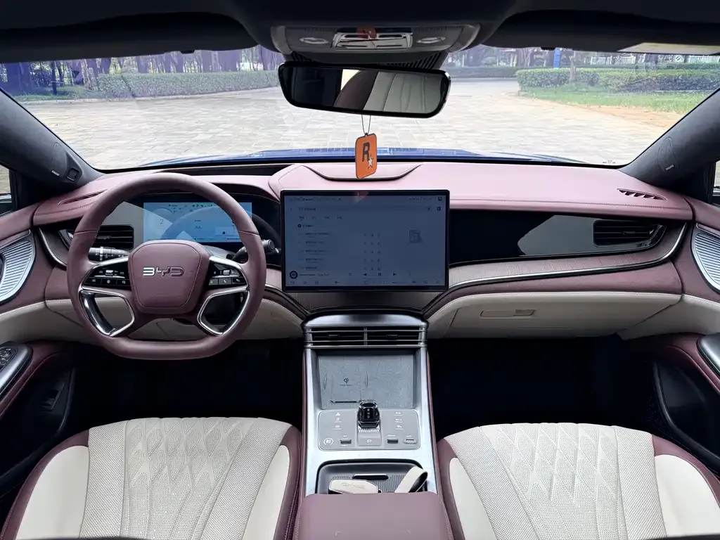 BYD Seal — фото 4