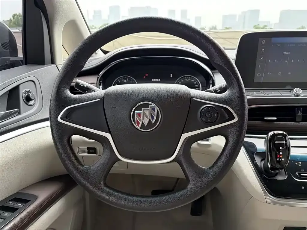 Buick GL8 2023 из CN, фото 2