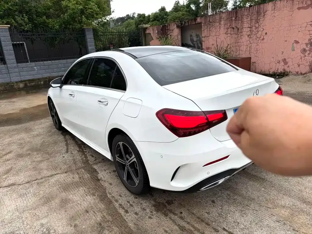 Mercedes-Benz A-Class — фото 10