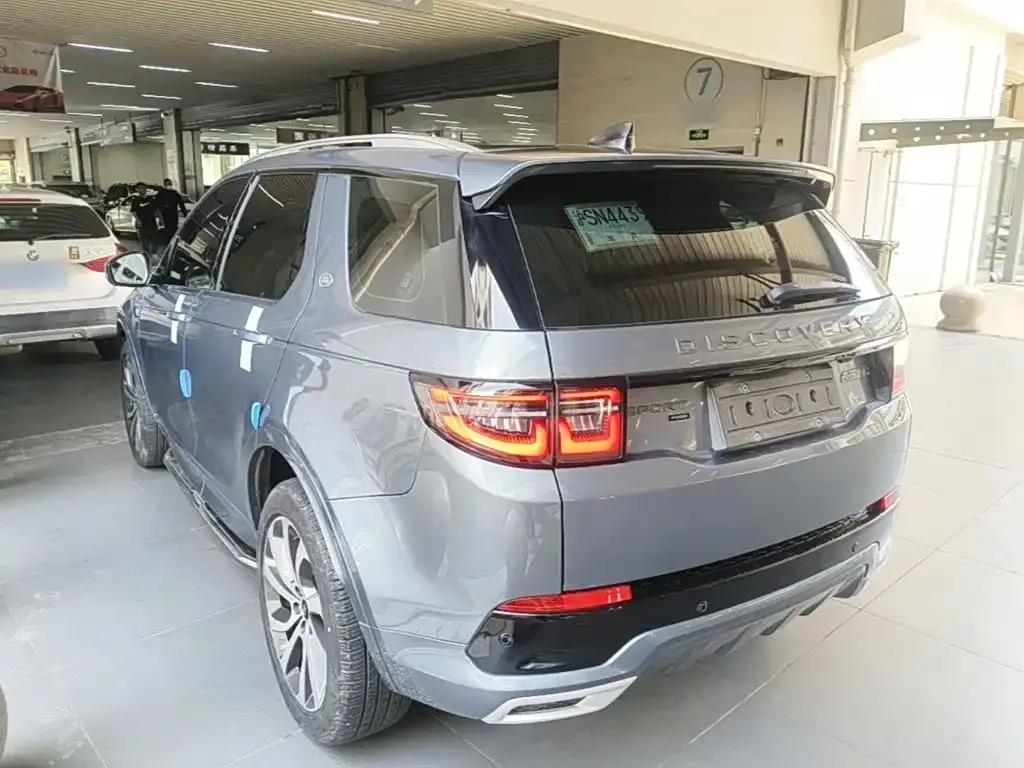 Land Rover Discovery Sport — фото 10