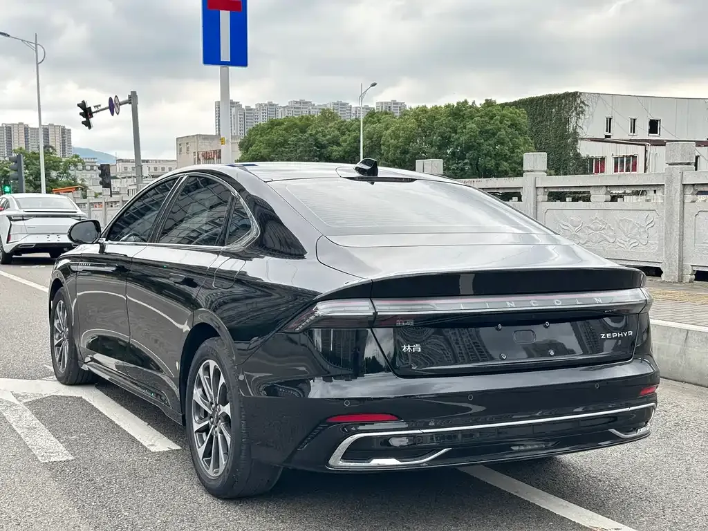 Lincoln Z 2023 из CN, фото 10