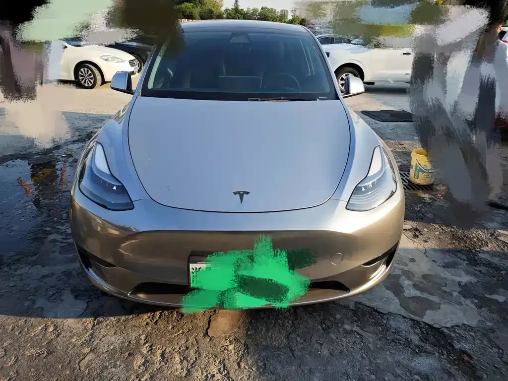 Tesla Model Y — фото 7