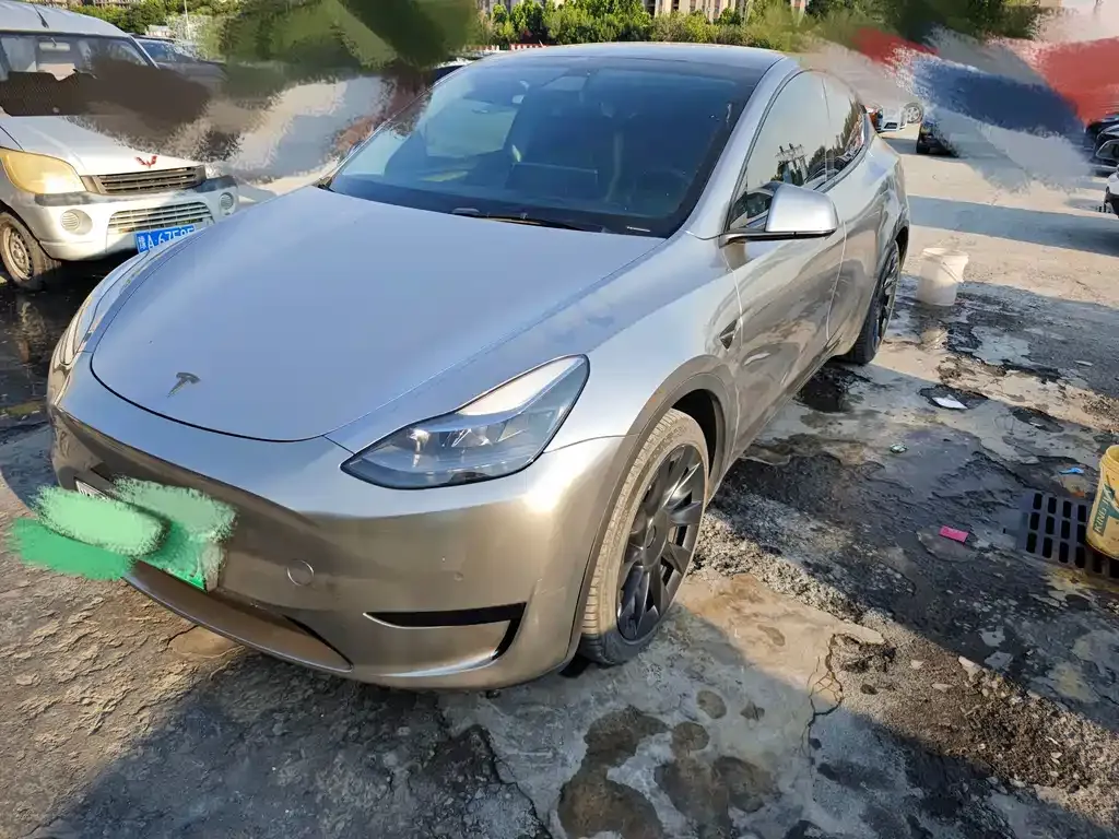 Tesla Model Y — фото 6
