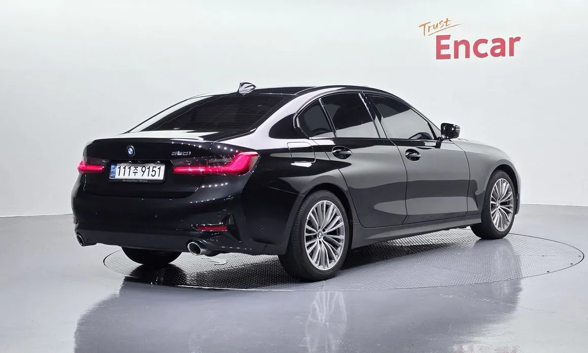 BMW 3-Series 2021 из KR, фото 9
