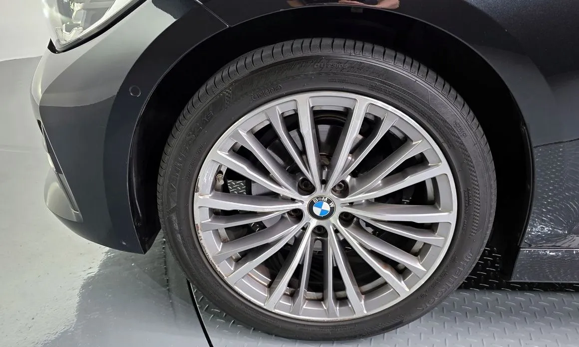 BMW 3-Series 2021 из KR, фото 8