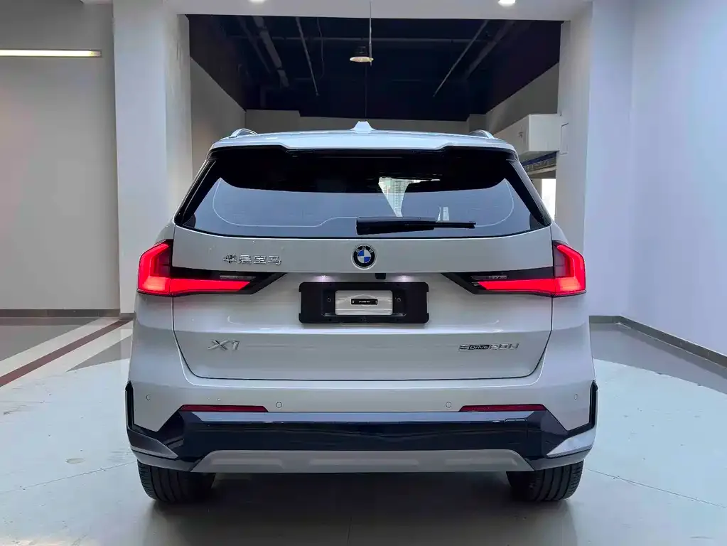 BMW X1 — фото 4