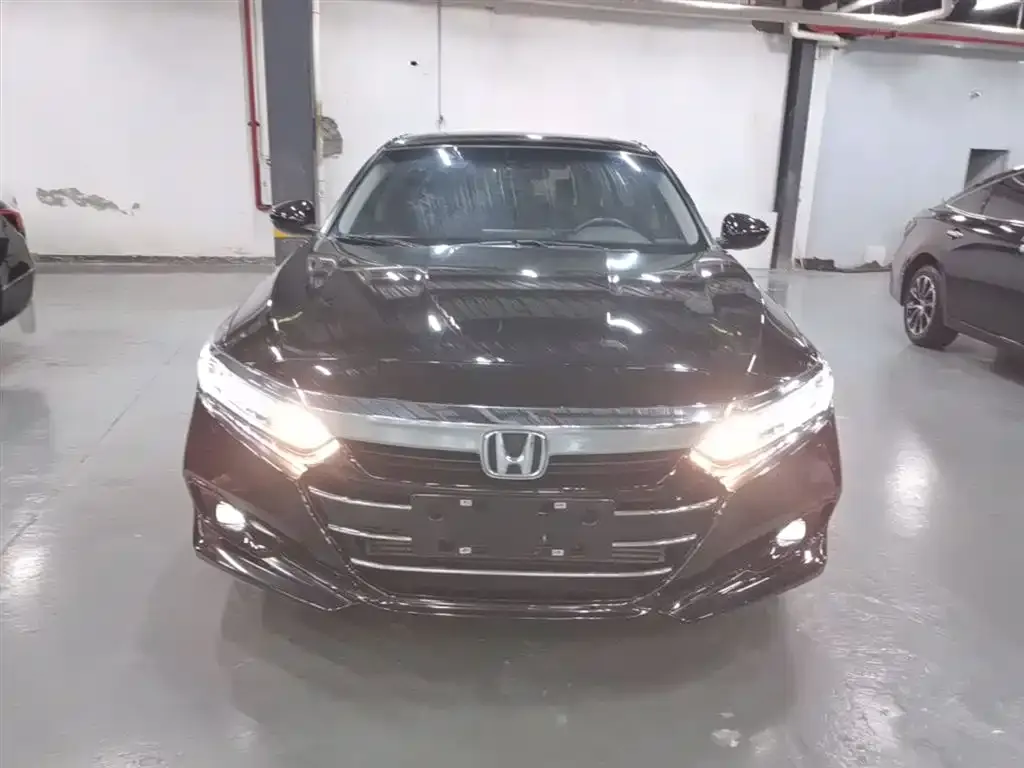 Honda Accord — фото 6
