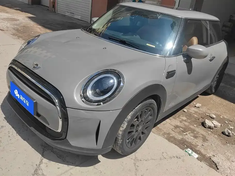 MINI Cooper (3-door)