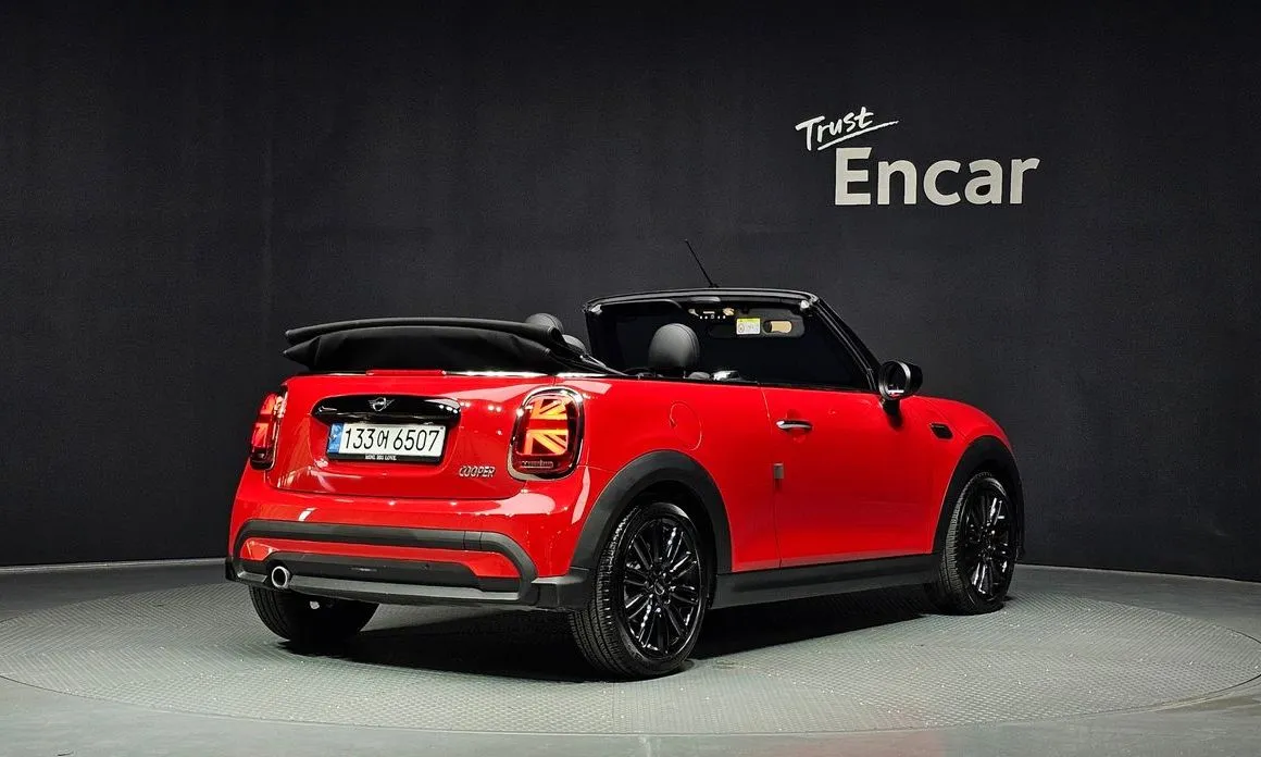 Mini Cooper Convertible 2024 из KR, фото 10