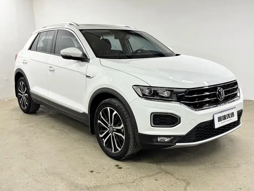 Volkswagen T-Roc — фото 7