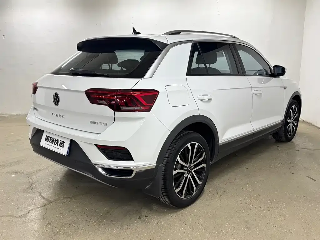Volkswagen T-Roc — фото 3