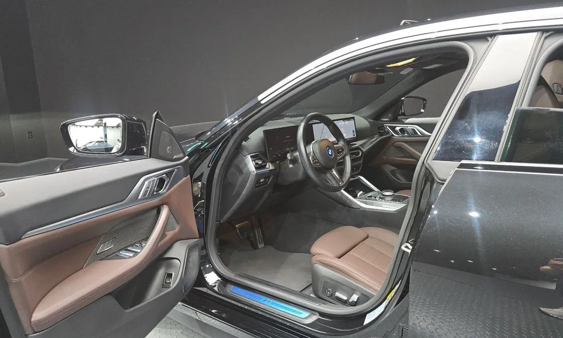 BMW i4 2024 из KR, фото 5