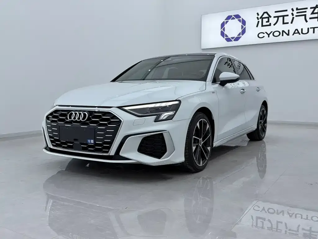 Audi A3 — фото 1