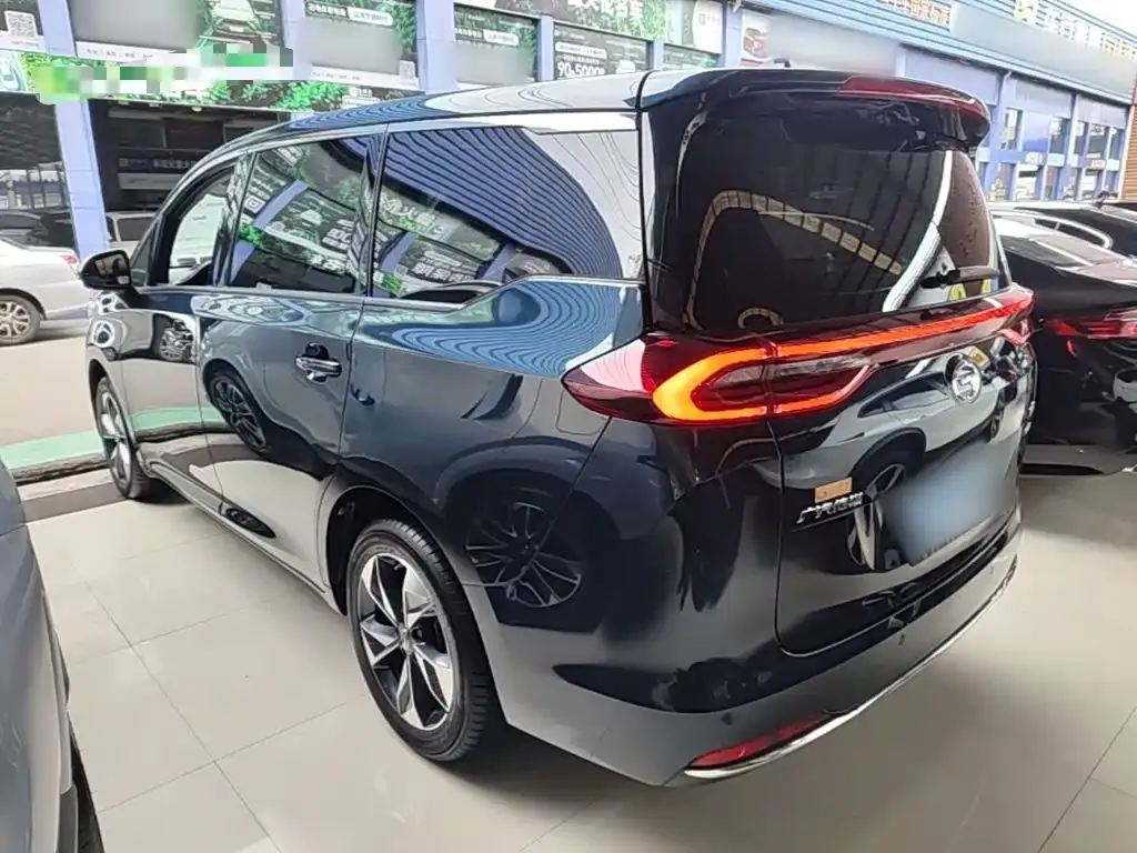 GAC Motor Trumpchi M6 — фото 6