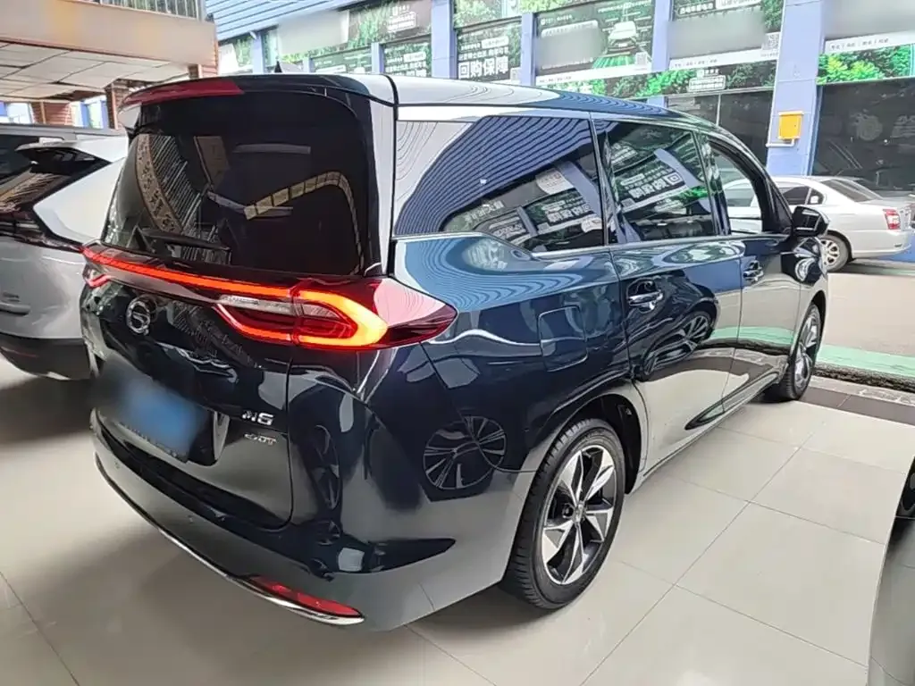GAC Motor Trumpchi M6 — фото 9