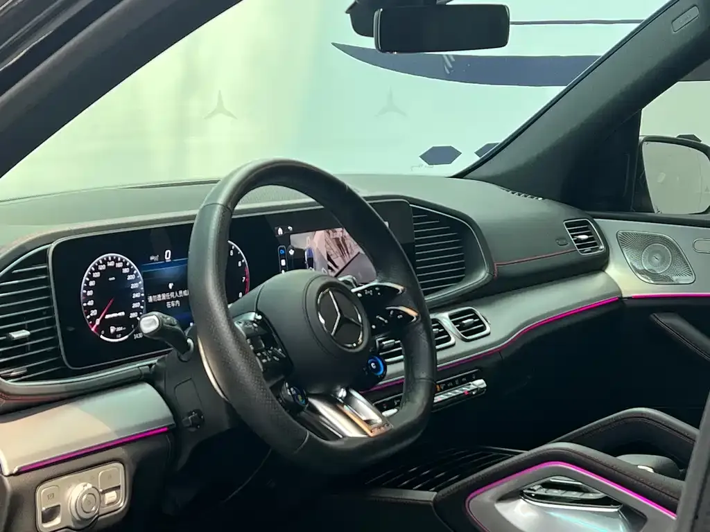 Mercedes-Benz GLE AMG — фото 7