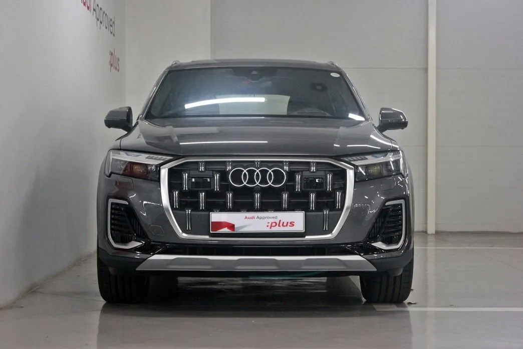 Audi Q7 2025 из KR, фото 2